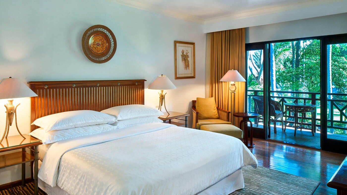 Sheraton Senggigi Beach Resort — Guest room