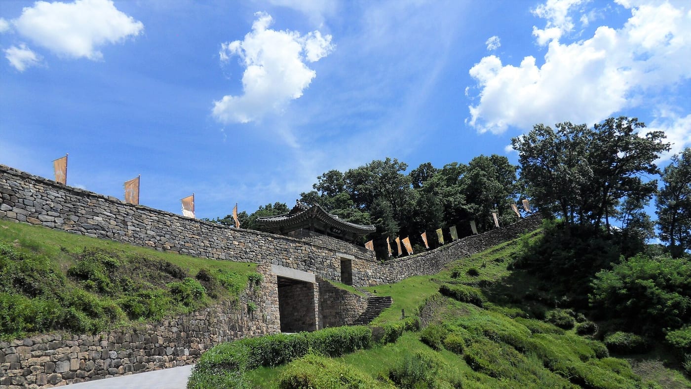 Geumseoru Gate and the sloping stone walls of Gongsanseong Fortress