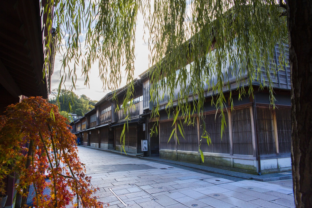 Kanazawa's teahouse streets, explored in Higashi Chaya on the first day.