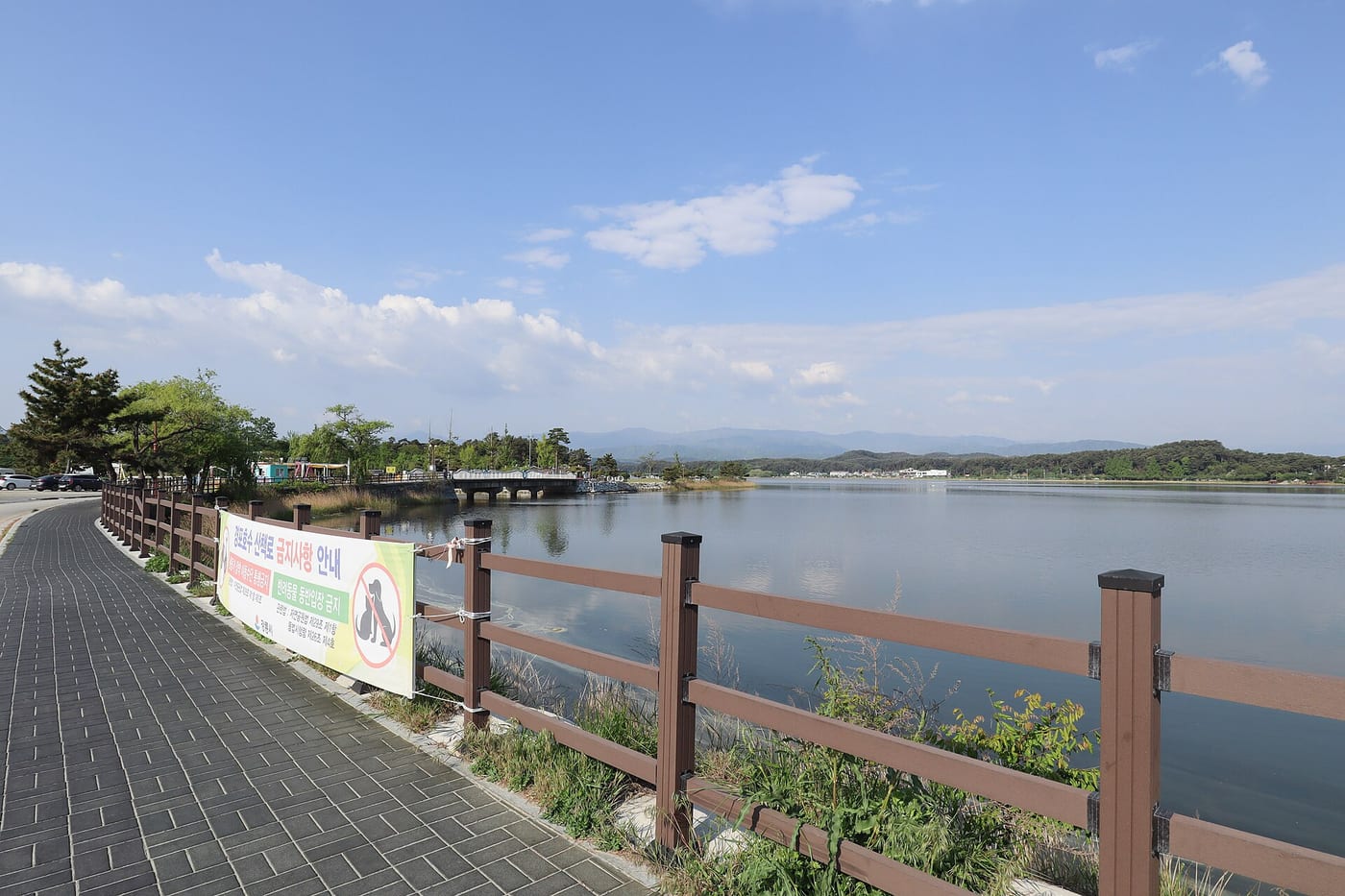 Gyeongpo Lake and the lakeside walking path along its railing