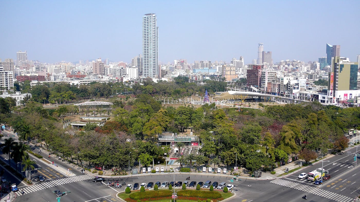 Central Park in Kaohsiung, the final morning walk before the airport transfer.