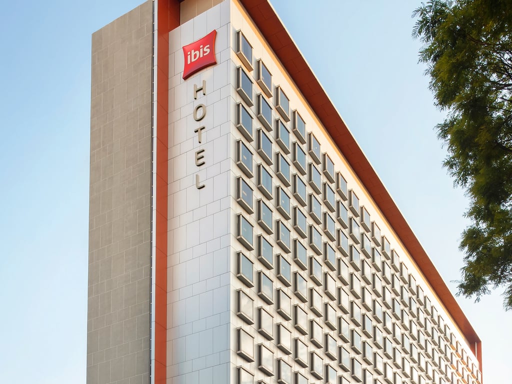 ibis Singapore on Bencoolen 외관